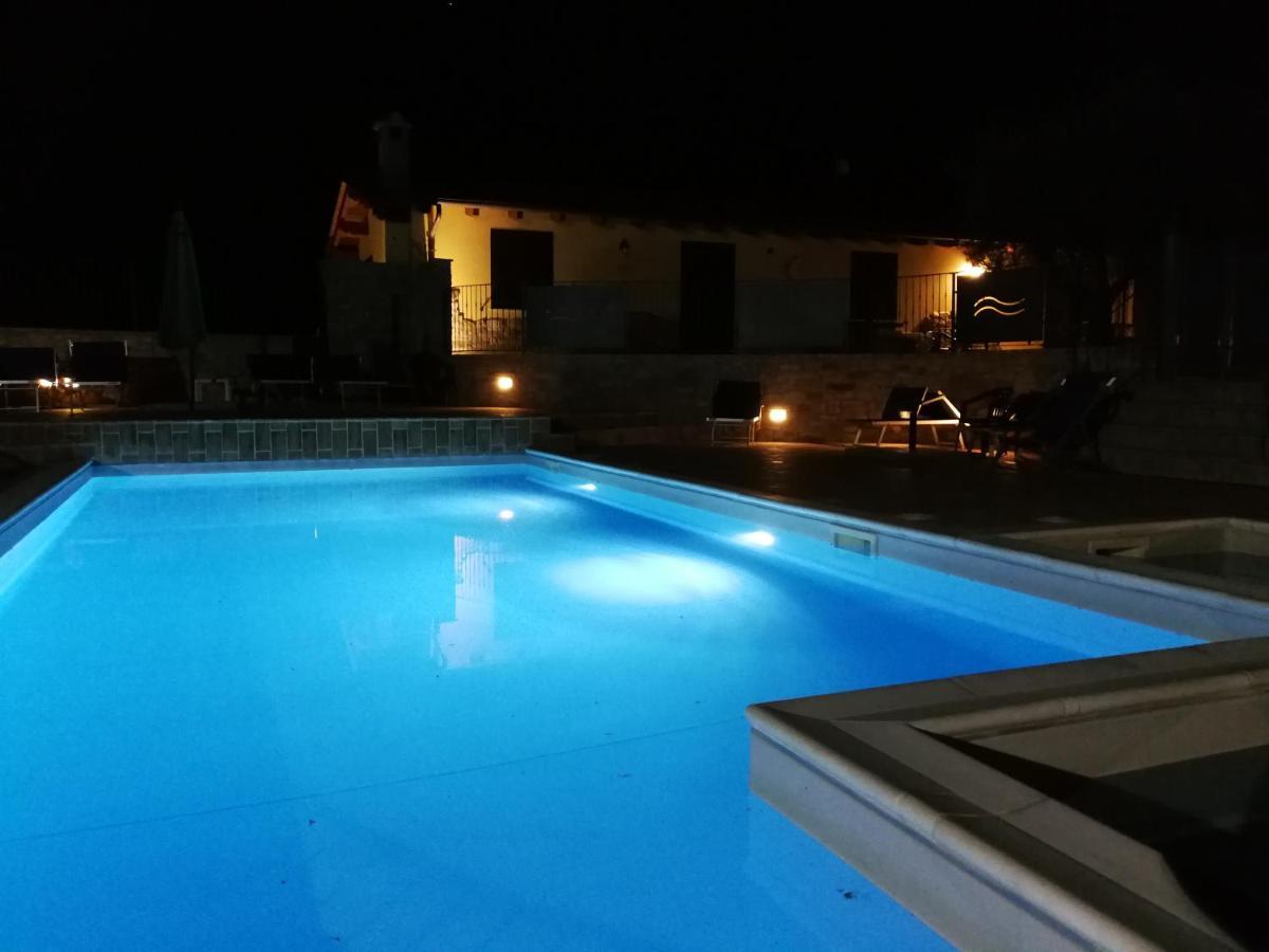 Agriturismo Sole Luna ピアーノ・デッレ・ピエーヴェ エクステリア 写真